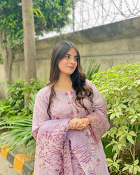 Zainab Hussain